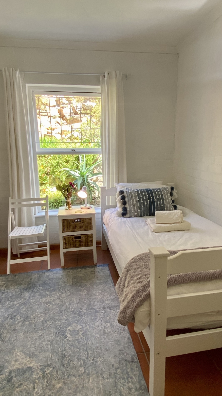 To Let 4 Bedroom Property for Rent in Glencairn Western Cape